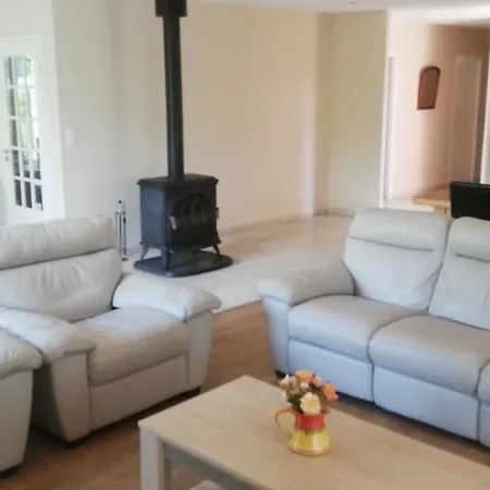 Spacieuse Avec Piscine Privé , Vallée Du Lot *