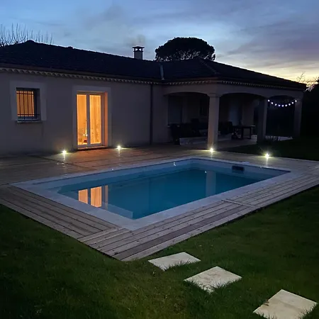 Villa Spacieuse Avec Piscine Privé , Vallée Du Lot Prayssac